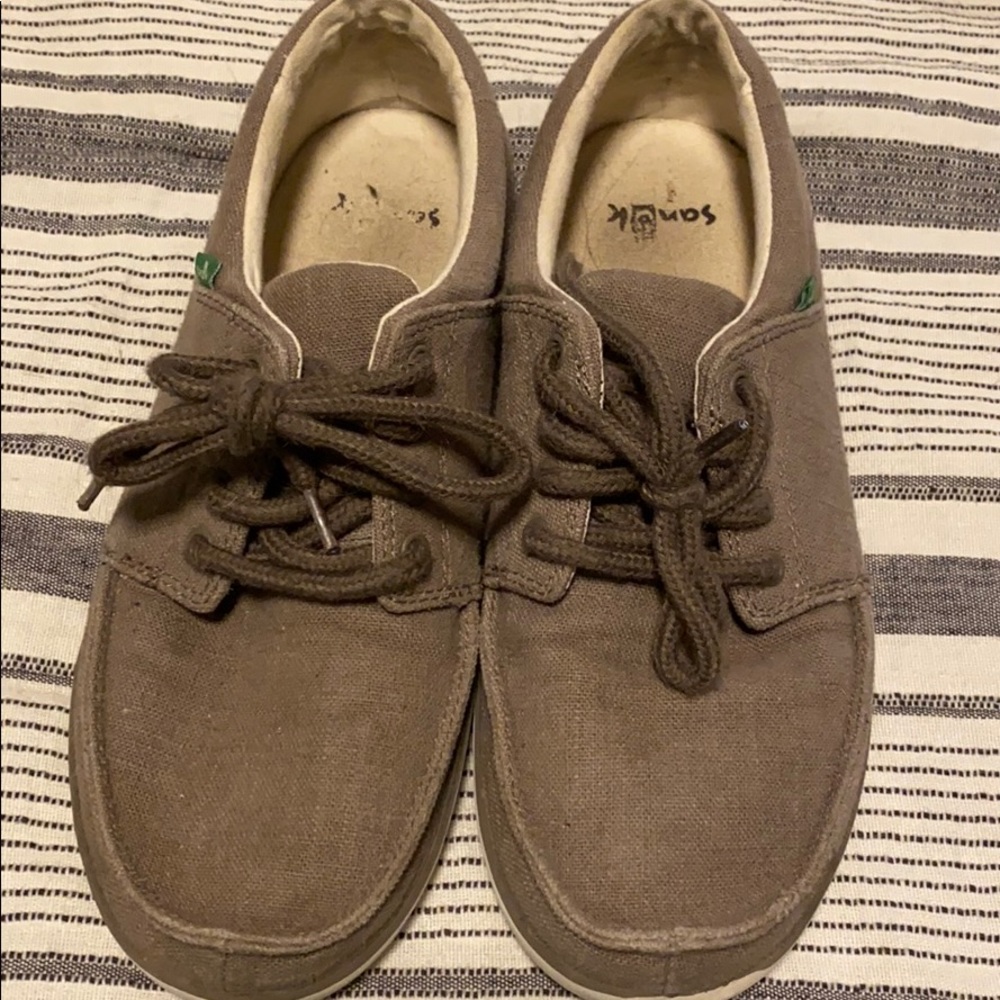 Sanuk Shoes